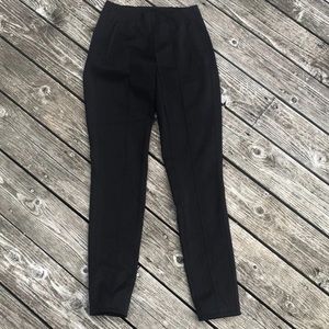**SOLD** Cross posted Lululemon size 6